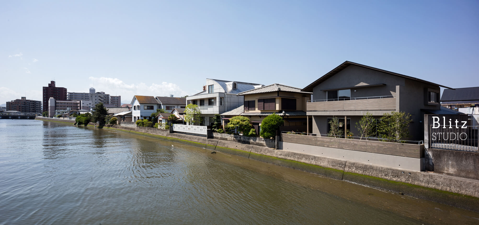 『川辺の家』-福岡県福岡市-建築写真・竣工写真・インテリア写真1